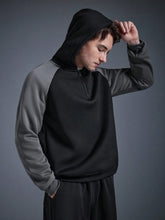 MEN'S FASHION COLOR BLOCK RAGLAN SLEEVE STRIPED HALF-ZIP HOODIE